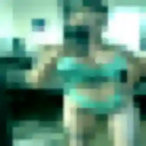 Caroline (29 ans) à Amfreville-Saint-Amand cherche une rencontre ce soir