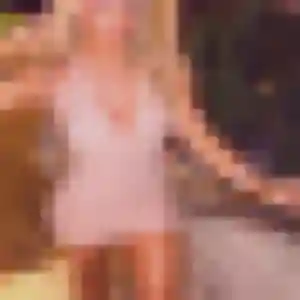 Inaya, 40 ans, connectée à Anneyron pour une rencontre coquine