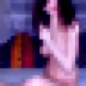 Photo de Ornella à Ardoix (23 ans) - plan cul anonyme