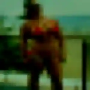 Kenza, 26 ans, cherche un plan cul à Artas