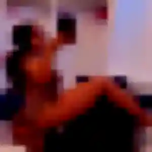 Clara de Artres, 35 ans - plan cul discret