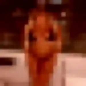Dana, femme de 27 ans propose plan cul à Arzano