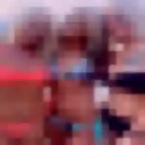 Charmante Julie, 37 ans à Aubessagne - voir sa photo