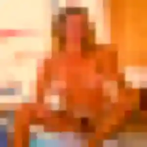 Elvire, 31 ans, connectée à Augerolles pour une rencontre coquine