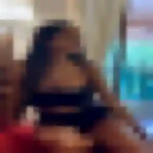 Cecile (25 ans) à Aydat attend une rencontre maintenant