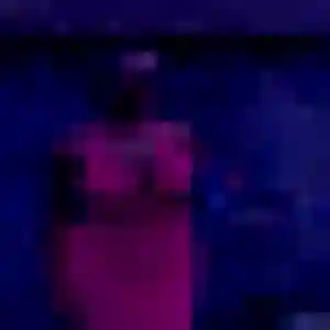 Nadia (28 ans) à Azé attend un plan cul ce soir