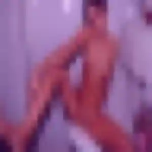 Brune, 23 ans, connectée à Bagard pour une rencontre coquine