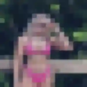 Tessa, 44 ans, disponible à Balleroy-sur-Drôme pour un plan cul