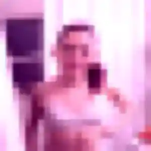 Siham, 23 ans, disponible à Barby pour un plan cul