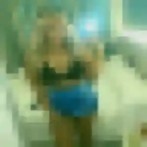 Edith, 44 ans, en ligne à Barenton pour une rencontre coquine