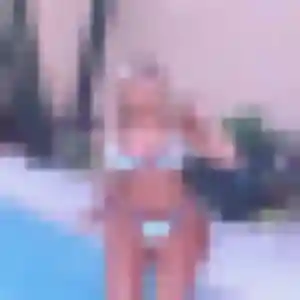 Phoebe, femme de 42 ans propose plan cul à Barjac