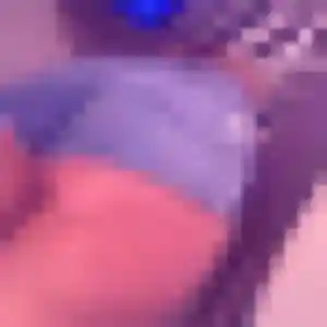 Contacte Alessandra, 22 ans à Barneville-Carteret gratuitement