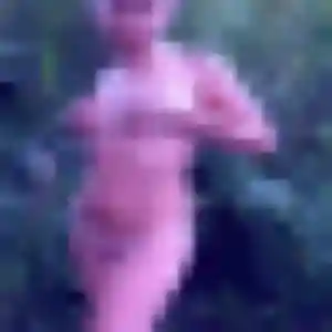 Lou-Anne, 35 ans, disponible à Beaulieu-sur-Loire pour un plan cul