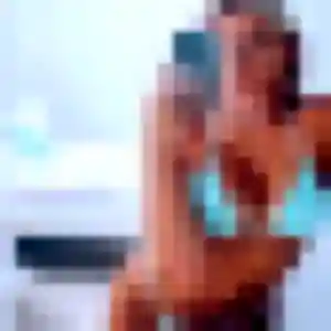 Melanie (24 ans) à Bellaing propose un plan cul maintenant
