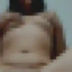Photo exclusive de Laurence, 34 ans à Bellegarde-en-Forez - plan discret