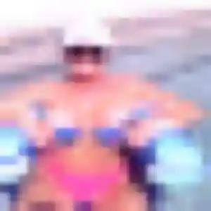 Photo privée de Flore, 32 ans à Bessenay - plan discret