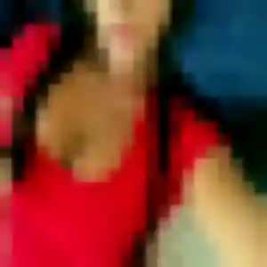 Photo de Fatima à Bettencourt-Saint-Ouen (38 ans) - plan cul anonyme