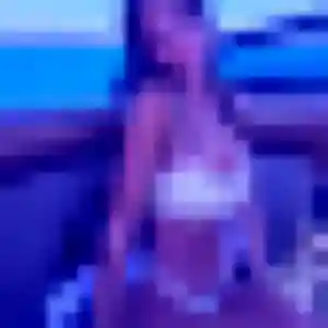 Rejoins Marie-Louise, 23 ans à Bourg-Beaudouin en t'inscrivant