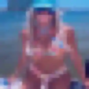 Découvre Dana, 27 ans à Bourg gratuitement