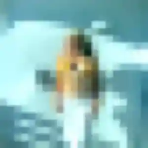 Philippine, 29 ans, connectée à Bovel pour une rencontre coquine