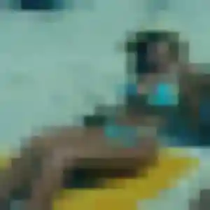 Yasmine (30 ans) à Brem-sur-Mer propose une rencontre ce soir