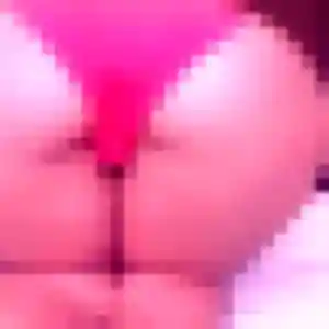 Zelda, 23 ans, en ligne à Cappel pour une rencontre coquine