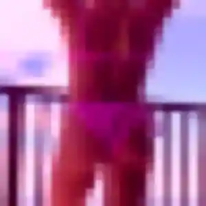 Ophelie, 28 ans, disponible à Caro pour une rencontre coquine