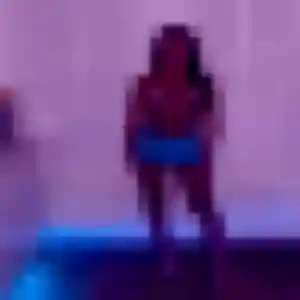 Contacte Lena, 32 ans à Castagniers en privé