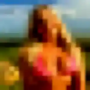 Fanny de Cazaubon, 22 ans - plan cul discret