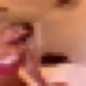 plan cul à Chalain-le-Comtal : photo de Lucienne, 36 ans - sans engagement