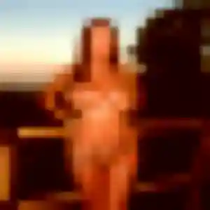 Photo exclusive de Emmanuelle, 34 ans à Champagne-Mouton - rencontre coquine