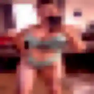 Bettina (30 ans) à Chapareillan cherche une rencontre aujourd'hui