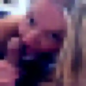Elise, 35 ans, connectée à Chaptelat pour une rencontre coquine
