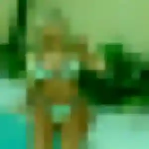 Colombine, 42 ans, en ligne à Charbonnières-les-Bains pour un plan cul