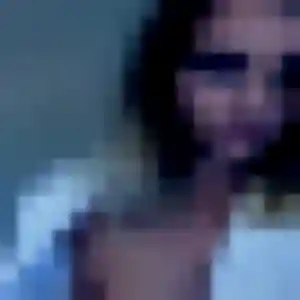 Rejoins Isabella, 34 ans à Charbonnières-les-Bains en privé