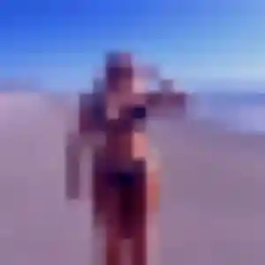 Eugenie, 30 ans, connectée à Charbonnières-les-Vieilles pour une rencontre coquine