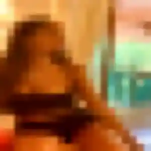 Contacte Suzanne, 36 ans à Châteaubernard en privé