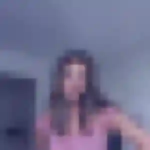 Découvre Perrine, 24 ans à Châteauneuf-Grasse gratuitement
