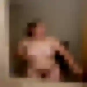 Photo de Naomi à Châtillon-sur-Thouet (33 ans) - plan cul discret