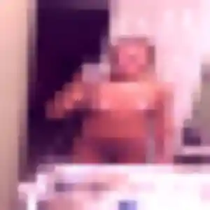 Photo privée de Louise, 36 ans à Civrieux-d'Azergues - rencontre sans lendemain