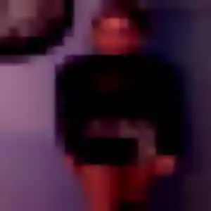 Charmante Tania, 28 ans à Civrieux - la contacter