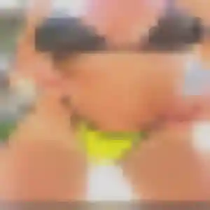 Photo de Djamila à Cléguer (29 ans) - plan cul anonyme