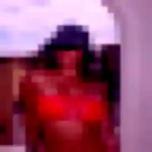 Xena, 32 ans, connectée à Clermont pour un plan cul