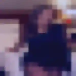 Lily, 23 ans, en ligne à Commelle-Vernay pour une rencontre coquine