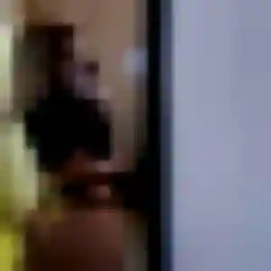 Sexy Yasmine, 33 ans à Coray - découvrir son profil
