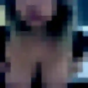 Elvire, 41 ans, en ligne à Corneville-sur-Risle pour une rencontre coquine