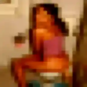 Alienor, 26 ans, en ligne à Courseulles-sur-Mer pour une rencontre coquine