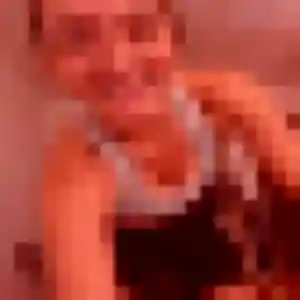 Zelda (39 ans) à Creissan propose une rencontre ce soir