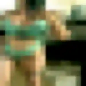 Charmante Irina, 31 ans à Crespin - voir sa photo