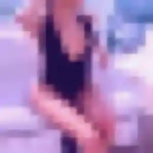 Aisha, femme de 33 ans cherche plan cul à Creuzier-le-Neuf